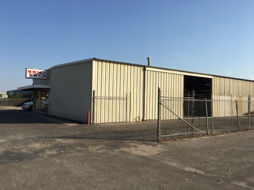 4670 E Jensen Ave, Fresno, CA, 93725-1603 | Card Image