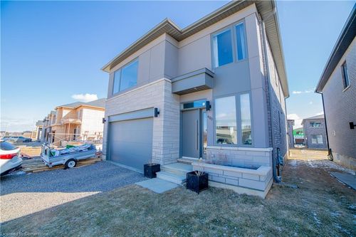 400 Klein Circle, Ancaster, ON, L9K0K3 | Card Image