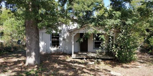 616 Post Oak St, Grapeland, TX, 75844-2325 | Card Image