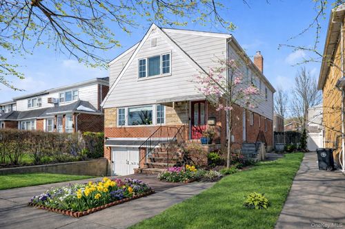 2-65-31 Fitchett St, Rego Park, NY, 11374-5037 | Card Image