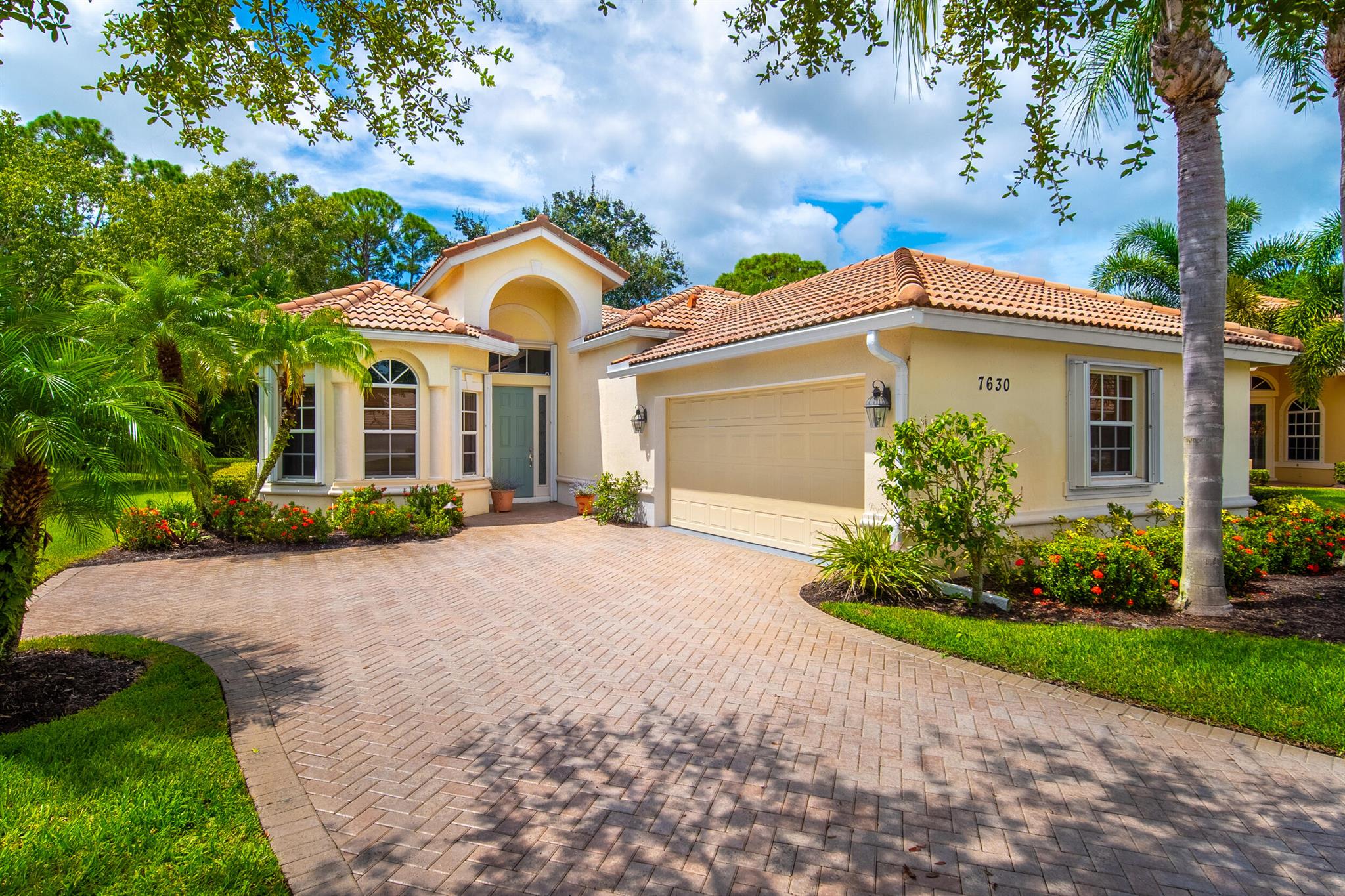 Greenbrier Cir, Port Saint Lucie, FL 34986