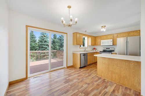 800 Portage Ave, Mora, MN, 55051-1160 | Card Image