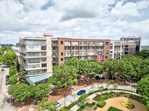 ph-426-5055 Addison Cir, Addison, TX, 75001-6322 | Card Image