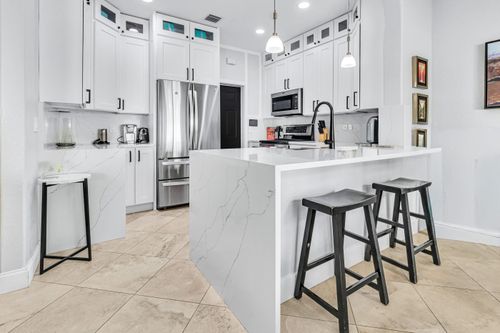 e-5428 Pointe Villa Dr, Lighthouse Point, FL, 33064-7061 | Card Image
