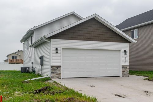 6422 82nd Ave S, Horace, ND, 58047-2812 | Card Image