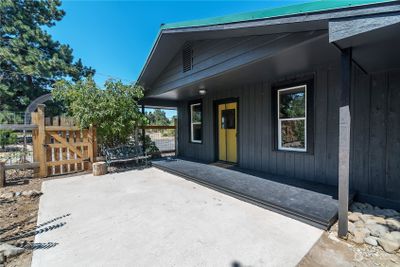 921 S Thorp Highway, House other with 2 bedrooms, 1 bathrooms and 2 parking in Ellensburg WA | Image 2