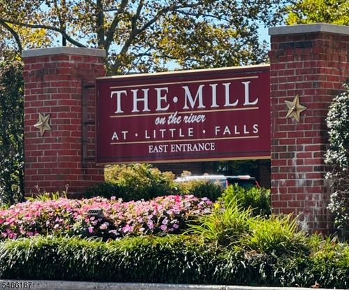 303-240 Main St, Little Falls, NJ, 07424-1353 | Card Image