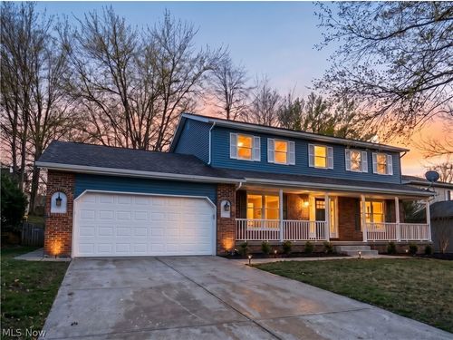 5196 Dickens Dr, Cleveland, OH, 44143-2764 | Card Image