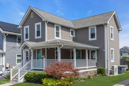 830 Dunlewy St, Asbury Park, NJ, 07712-5739 | Card Image