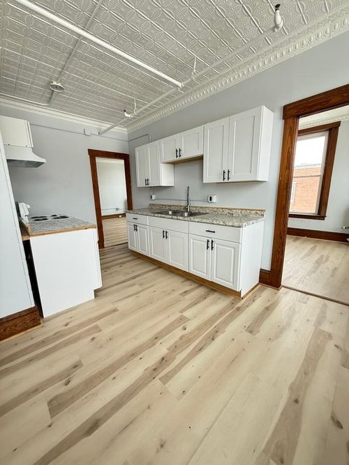 17-43 Central Street, Haverhill, NH, 03765 | Card Image