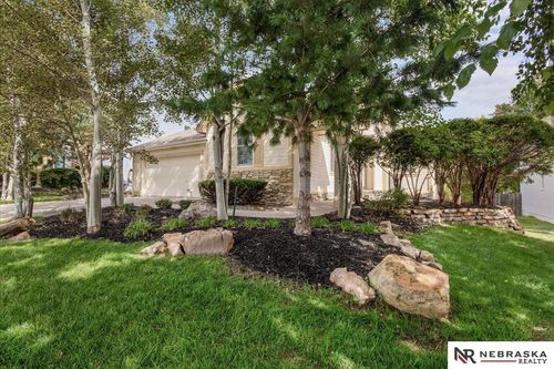14866 Ogden St, Omaha, NE, 68116-4527 | Card Image