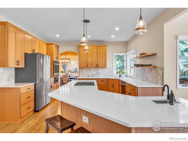 Updated 42" cabinetry | Image 14