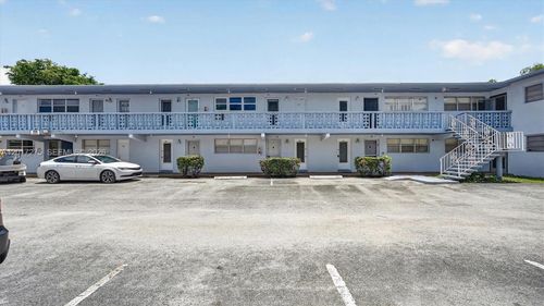 219-300 Ne 191st St, Miami, FL, 33179-3887 | Card Image