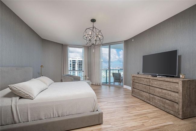 UNIT-2105 - 17111 Biscayne Blvd, Condo with 2 bedrooms, 3 bathrooms and null parking in Aventura FL | Image 27
