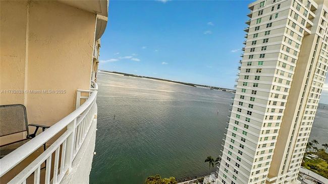 APT-2108 - 770 Claughton Island Dr, Condo with 1 bedrooms, 1 bathrooms and null parking in Miami FL | Image 4
