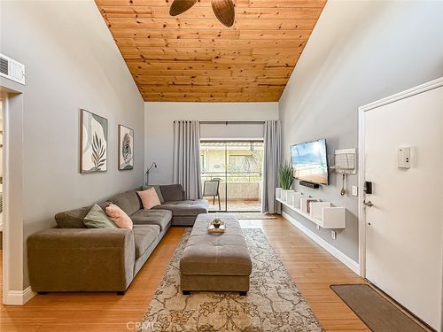 908-18802 Mandan St, Canyon Country, CA, 91351 | Card Image