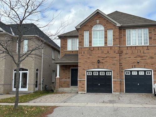 4 Blue Meadow Crt, Markham, ON, L6B0H9 | Card Image