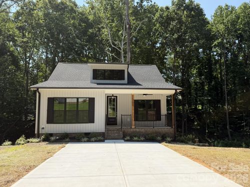 308 Willow St, Stanley, NC, 28164-1656 | Card Image