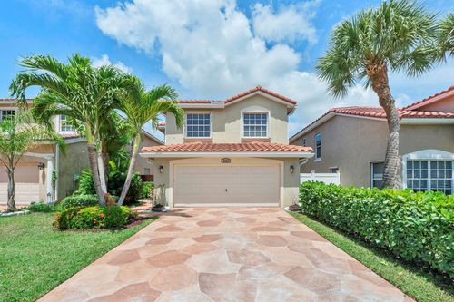 8677 Binghamton Ave, Boynton Beach, FL, 33436-1993 | Card Image