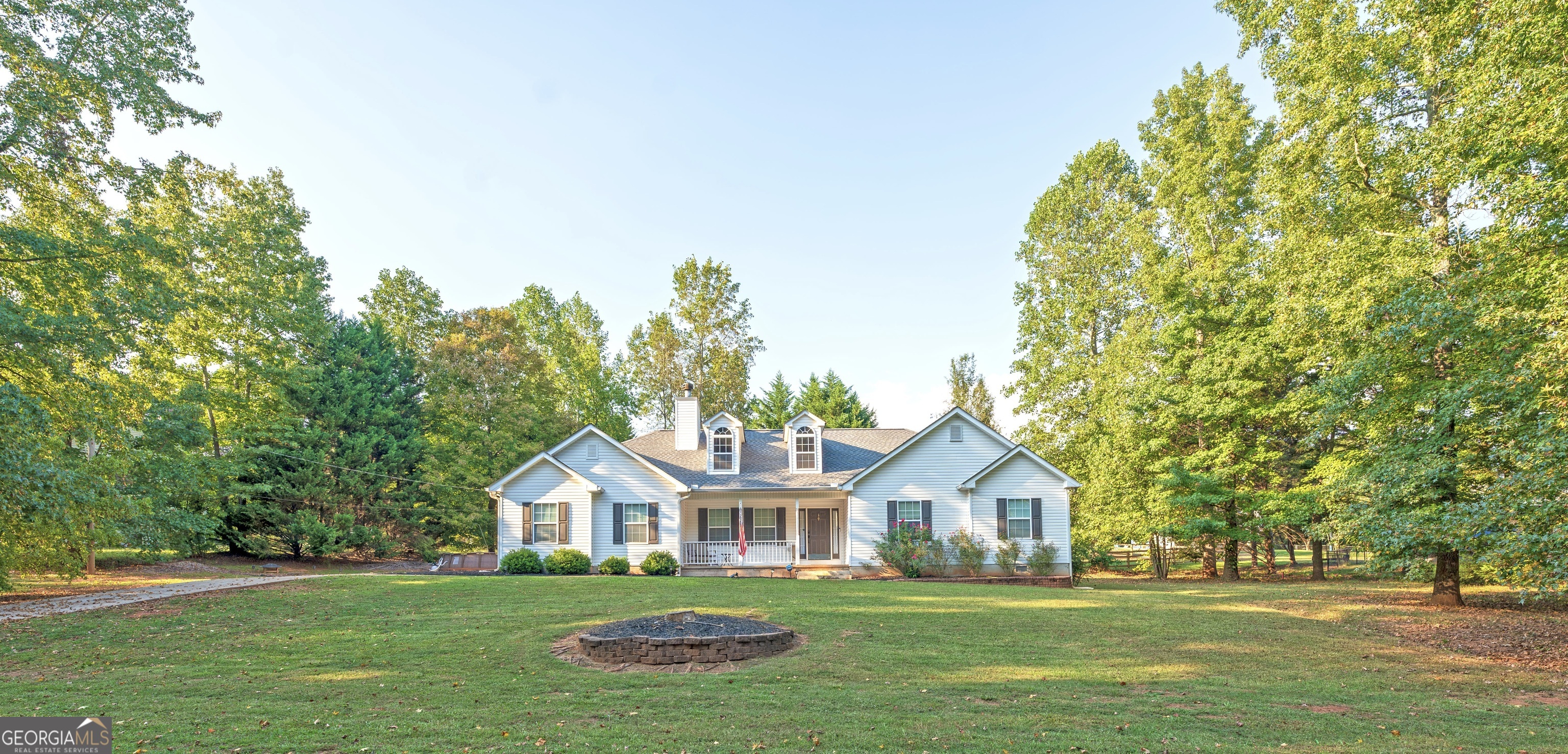 Oak Dr, Maysville, GA 30558