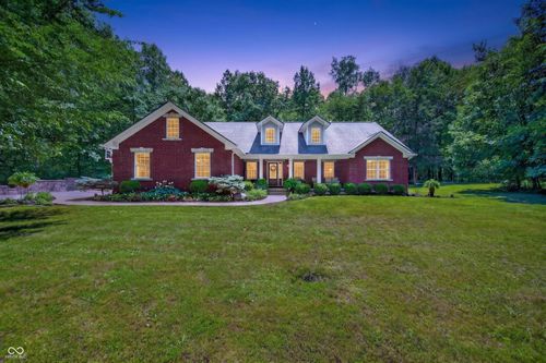7197 E Pine Needle Ln, Morgantown, IN, 46160-9012 | Card Image
