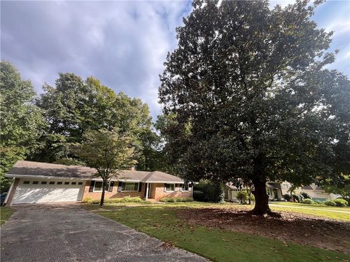 2301 Echo Hills Cir Ne, Atlanta, GA, 30345-1904 | Card Image