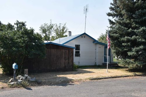 434 Ne North Ave, Wilbur, WA, 99185-8798 | Card Image