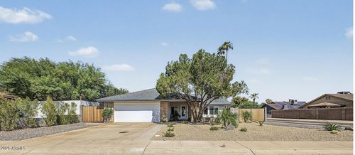 2610 E Sylvia St, Phoenix, AZ, 85032-7035 | Card Image