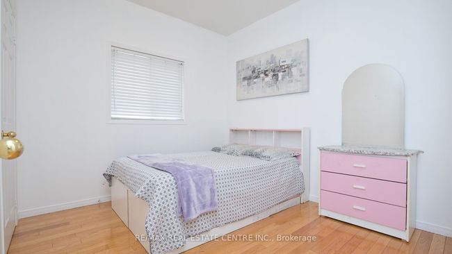 32 Pappain Cres, House other with 6 bedrooms, 3 bathrooms and 4 parking in Brampton ON | Image 23