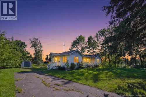 318 Highlandview Rd, Moncton, NB, E1A2L3 | Card Image