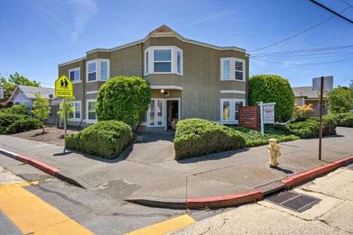 801 Western Avenue, Petaluma, CA, 94952 | Card Image