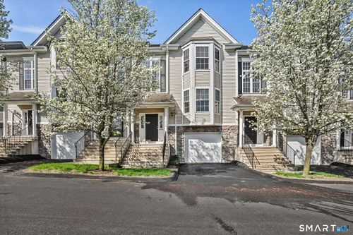 1004-1004 Sienna Dr, Danbury, CT, 06810-7151 | Card Image