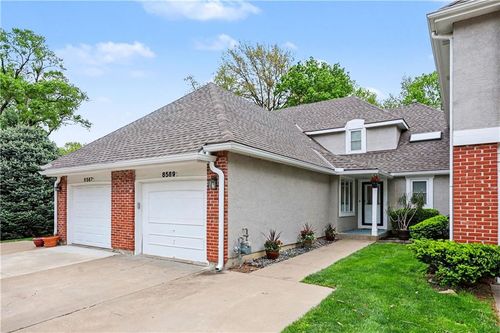 8589 Hauser Ct, Lenexa, KS, 66215-4549 | Card Image