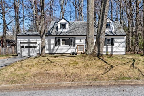 29 Hilltop Ct, Colchester, VT, 05446-6268 | Card Image