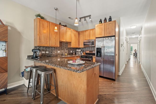 APT-3 - 822 N California Ave, Home with 3 bedrooms, 2 bathrooms and 1 parking in CHICAGO IL | Image 9