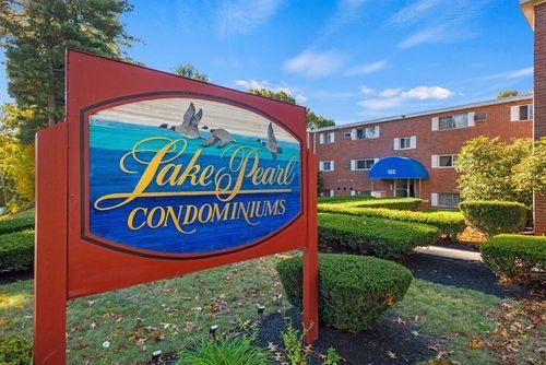 apt-7-131 Creek St, Wrentham, MA, 02093-1271 | Card Image