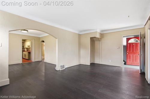 10388 Cedarlawn St, Detroit, MI, 48204-1933 | Card Image