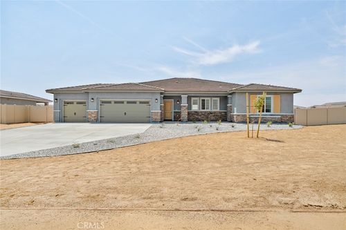 14891 Desert Lily Ct, Apple Valley, CA, 92307-4120 | Card Image