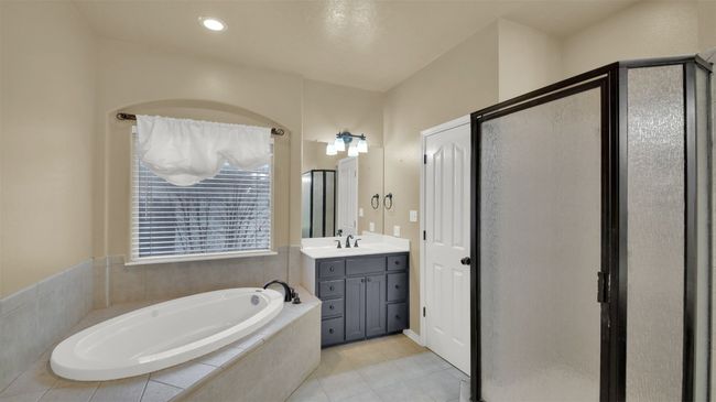2300 Willow Ln, House other with 3 bedrooms, 2 bathrooms and 4 parking in Taylor TX | Image 27