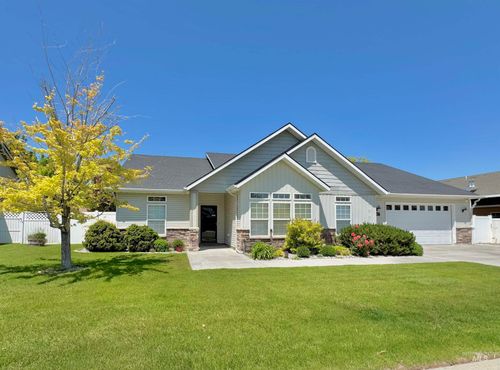 2577 Longbow Dr, Twin Falls, ID, 83301-8935 | Card Image