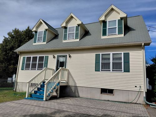 1-1 Maplewood Ave, Methuen, MA, 01844-2413 | Card Image