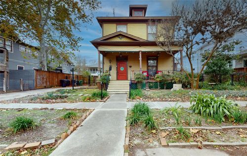 719 Woodland St, Houston, TX, 77009-7252 | Card Image