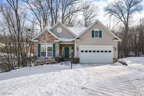 889 Alder Run Way, Akron, OH, 44333-2967 | Card Image