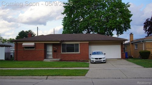 28644 Grobbel Ave, Warren, MI, 48092-2387 | Card Image