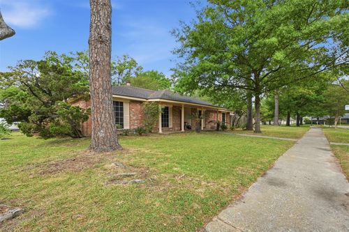 11503 Chetman Dr, Houston, TX, 77065-2320 | Card Image