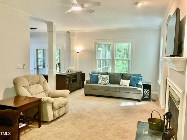 Family Room | Image 20