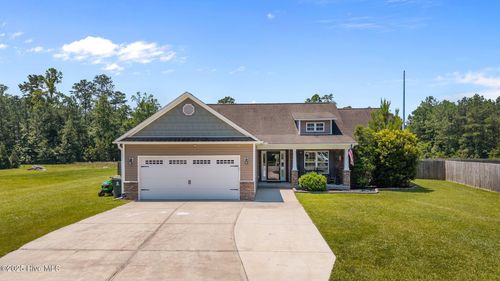 110 Apple Dr, Havelock, NC, 28532-8005 | Card Image