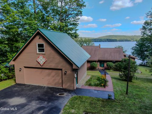 138 Maplewood Dr, Gloversville, NY, 12078-7039 | Card Image