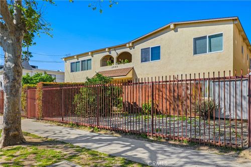 5923 Woodman Ave, Valley Glen, CA, 91401-4474 | Card Image