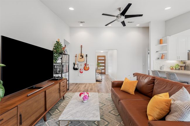 7619 Scenic Brook Dr, House other with 3 bedrooms, 2 bathrooms and 4 parking in Austin TX | Image 13